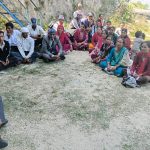 तलबको माग गर्दै शिक्षक र कर्मचारी धर्नामा